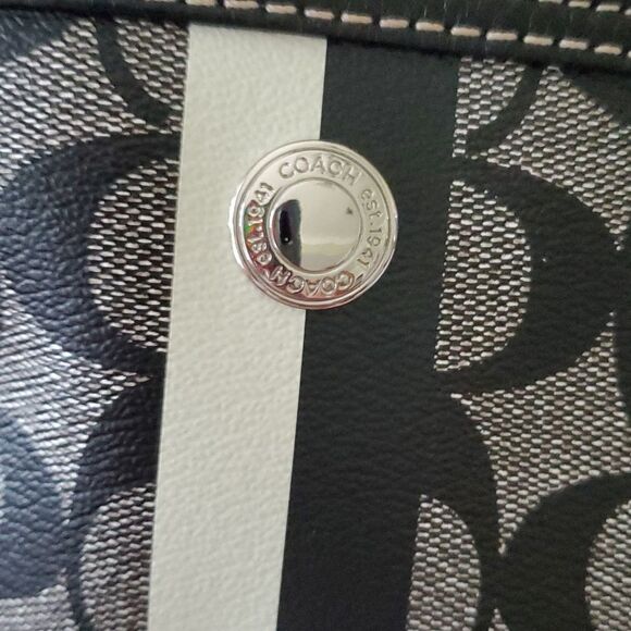 Authentic Coach logo crossbody - Picture 4 of 4